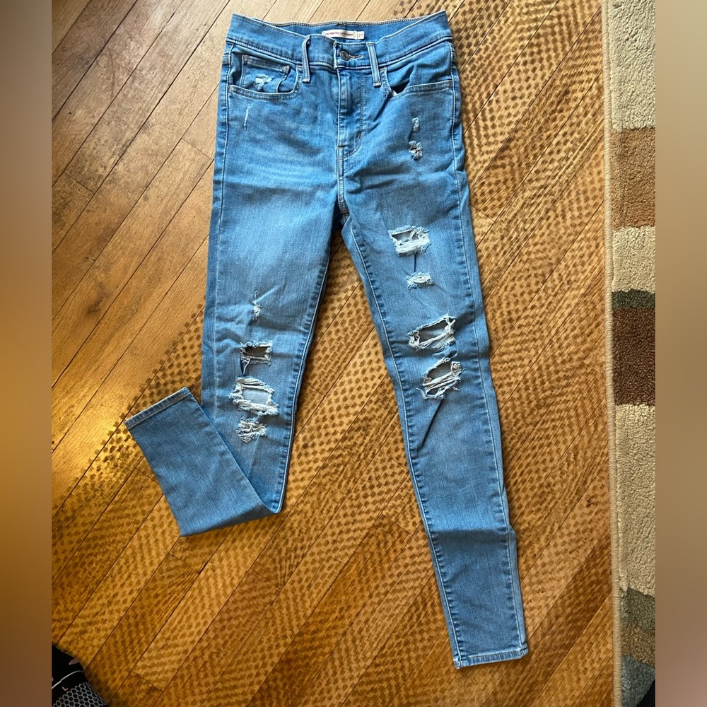Levi 720 High Rise Skinny Jeans
